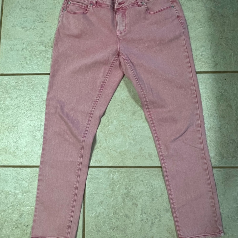 Chic Pink Ankle Jeans for Women